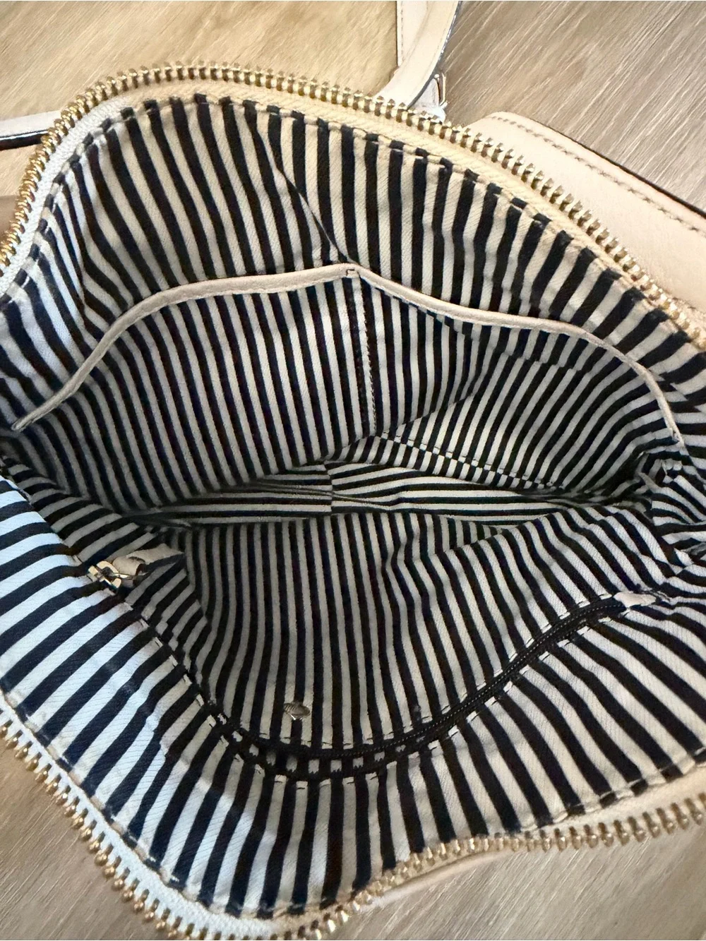 kate spade soft pebbled